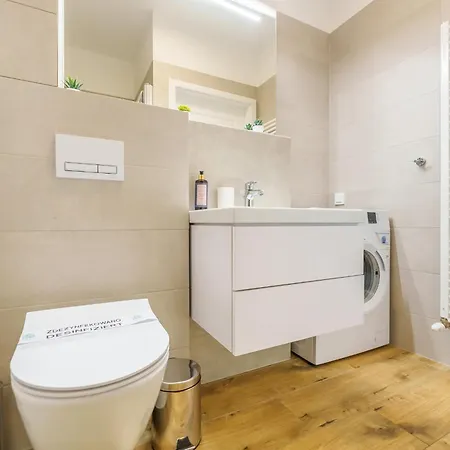 Apartmán Kolo Brzegu 41 *
